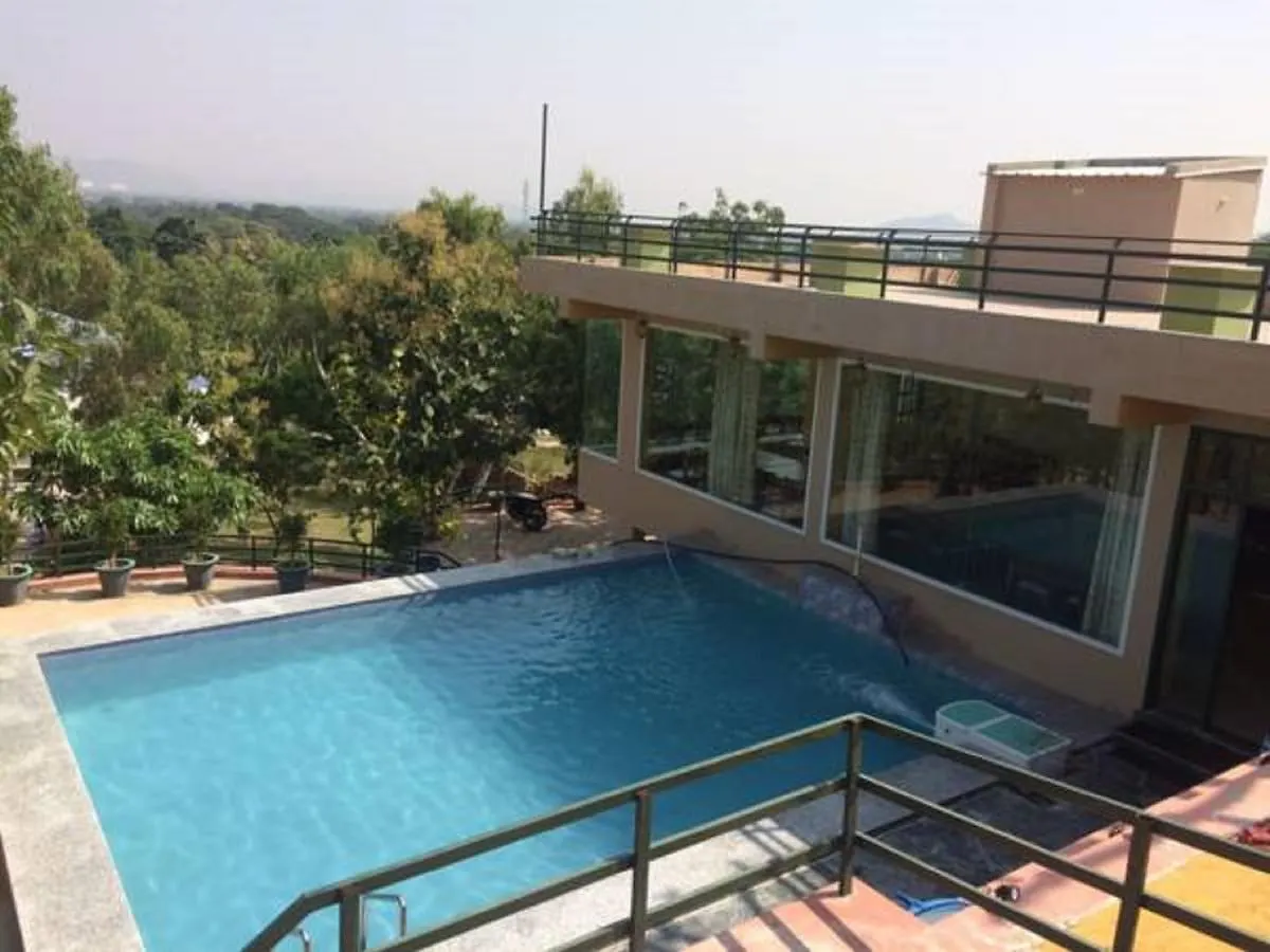 The Space Jungle Retreat Hotel Udaipur 3*,