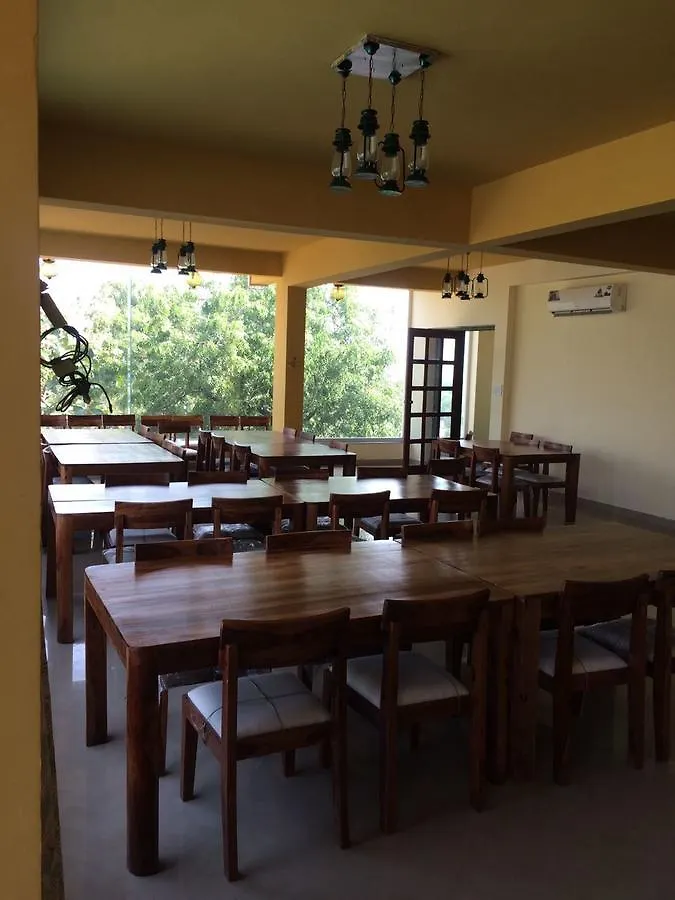 The Space Jungle Retreat Hotel Udaipur 3*,